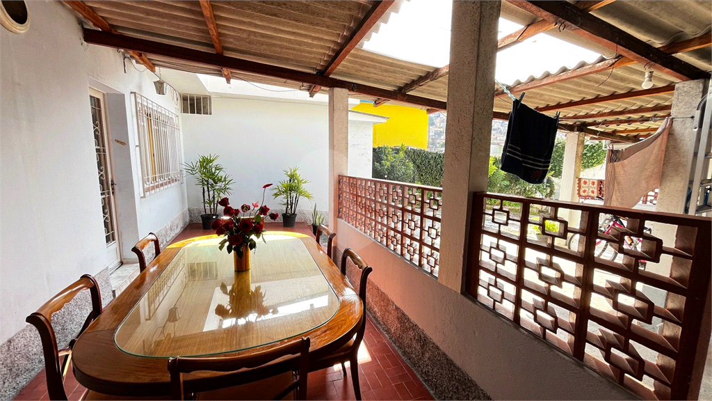 Oportunidade para Investidores – Casa Térrea com Espaço Comercial na Frente