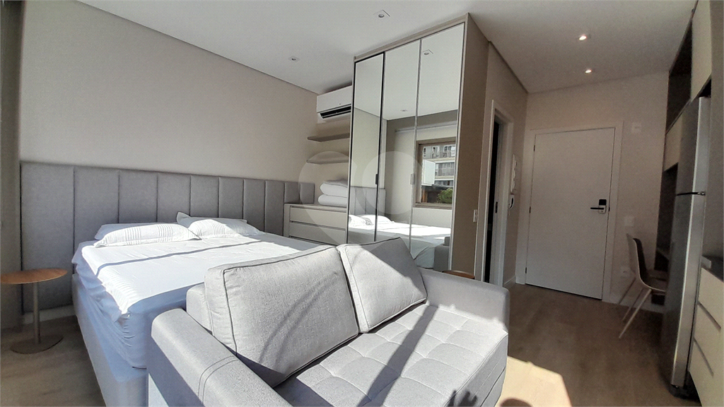 Studio Mobiliado de 28m² para Locação próximo a Estação Oscar Freire