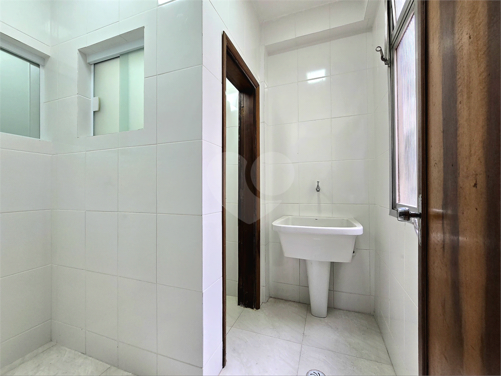 Apartamento para locação com 2 dormitórios 2 banheiros no PARAÍSO