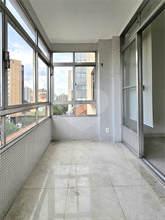 Apartamento para locação com 2 dormitórios 2 banheiros no PARAÍSO