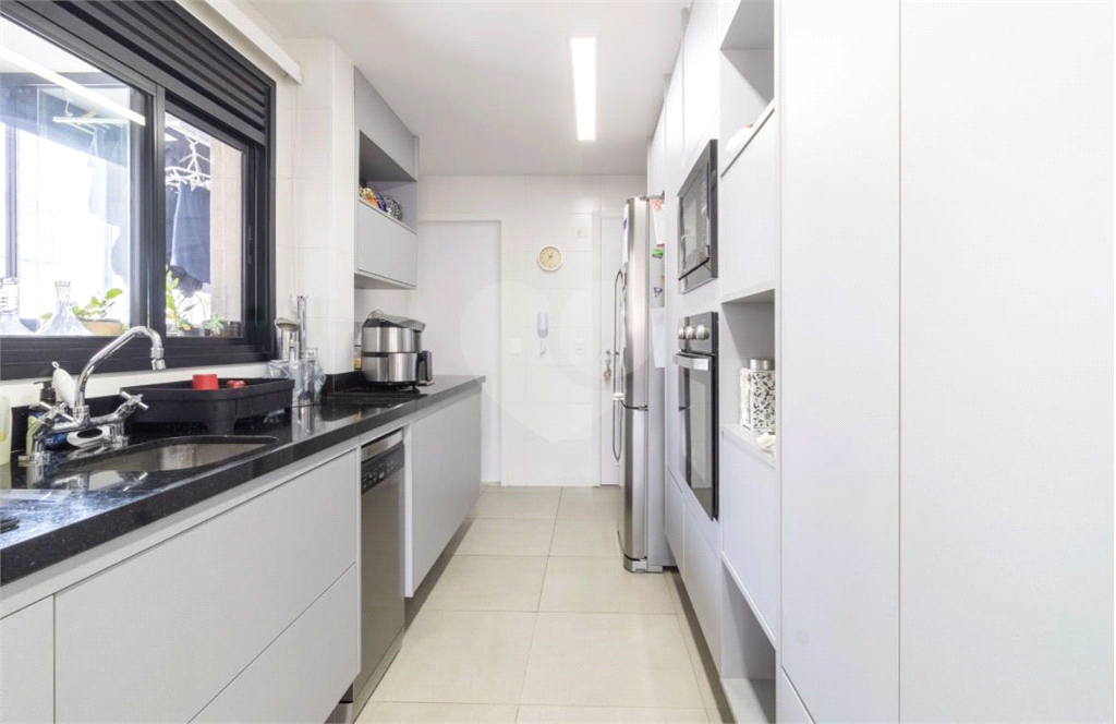 Venda ou Locação. Apartamento  em Pinheiros – 147m², 2 Suítes, 2 Vagas,