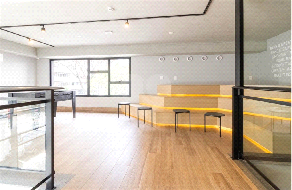 Venda ou Locação. Apartamento  em Pinheiros – 147m², 2 Suítes, 2 Vagas,