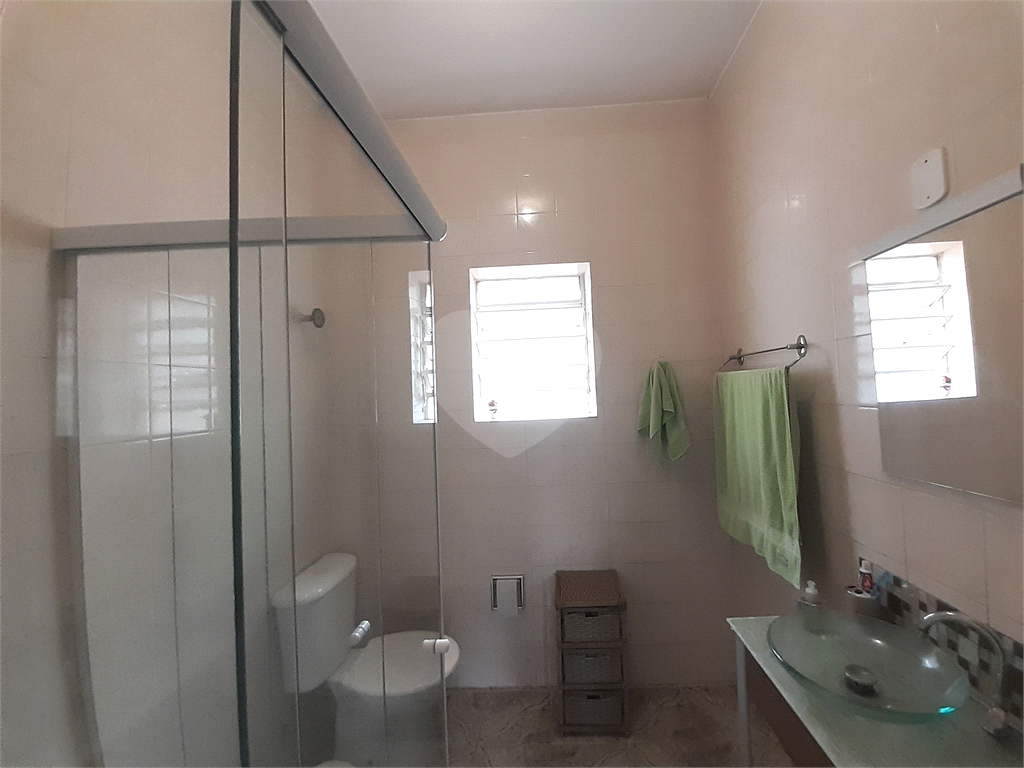 Vende-se: Sobrado de Vila, 2 quartos, Edícula com 1 Suíte, 1 Vaga, Santana!