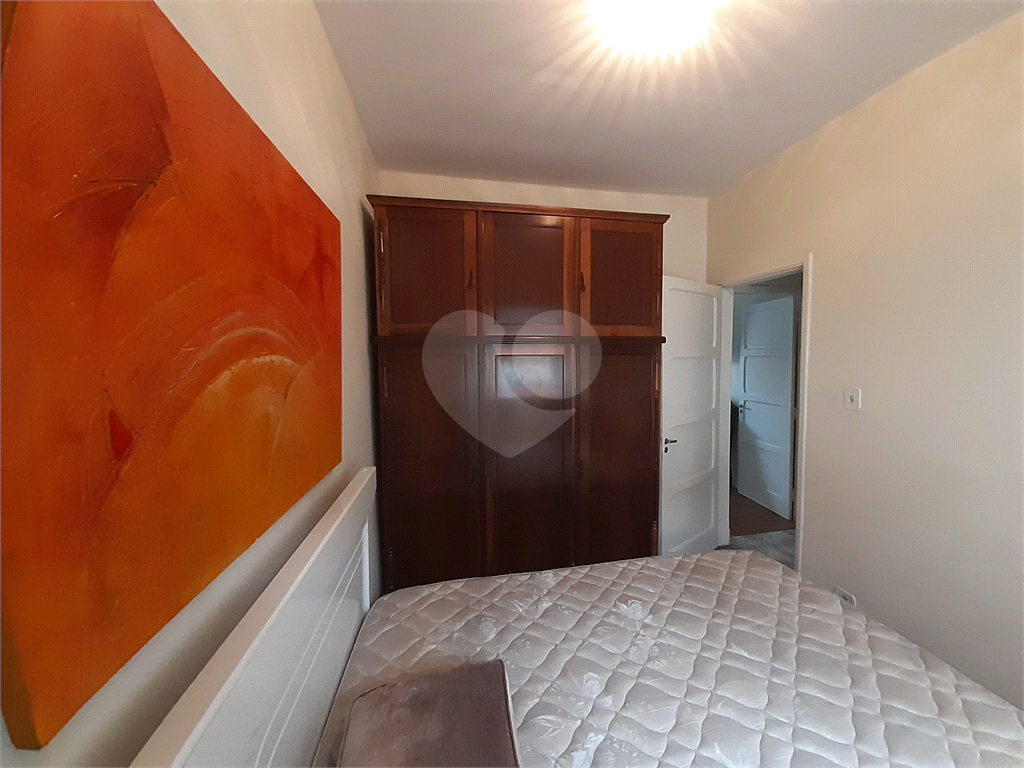 Vende-se: Sobrado de Vila, 2 quartos, Edícula com 1 Suíte, 1 Vaga, Santana!