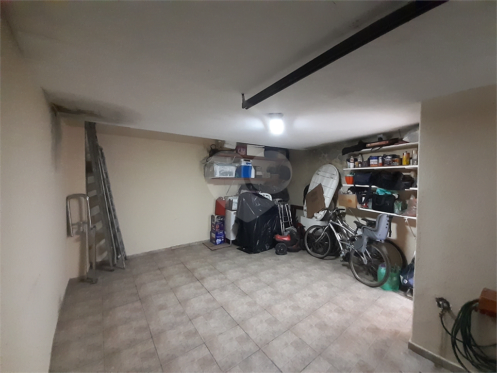 Vende-se: Sobrado de Vila, 2 quartos, Edícula com 1 Suíte, 1 Vaga, Santana!