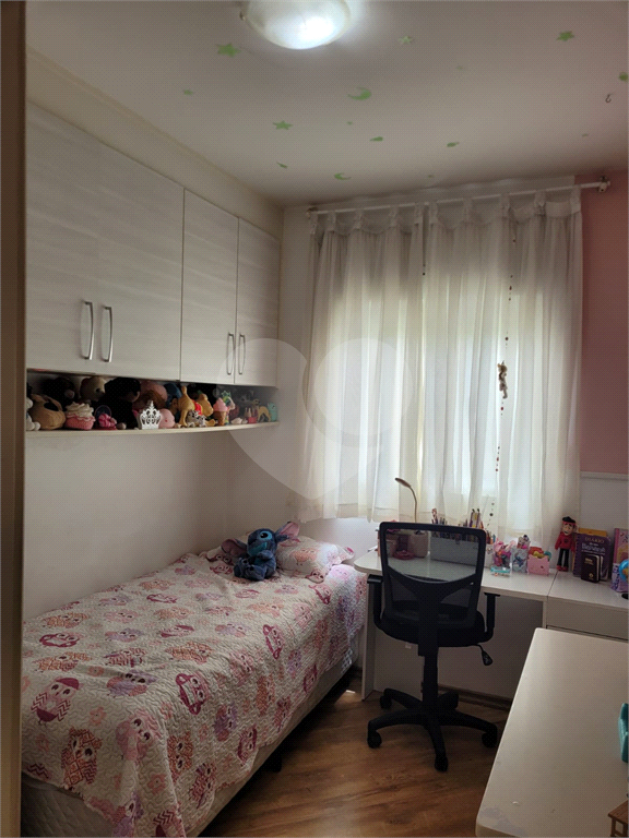 APARTAMENTO em PARQUE NOVO MUNDO
