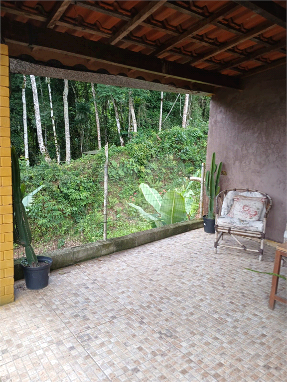 CHÁCARA em PEDRA VERMELHA (TERRA PRETA)