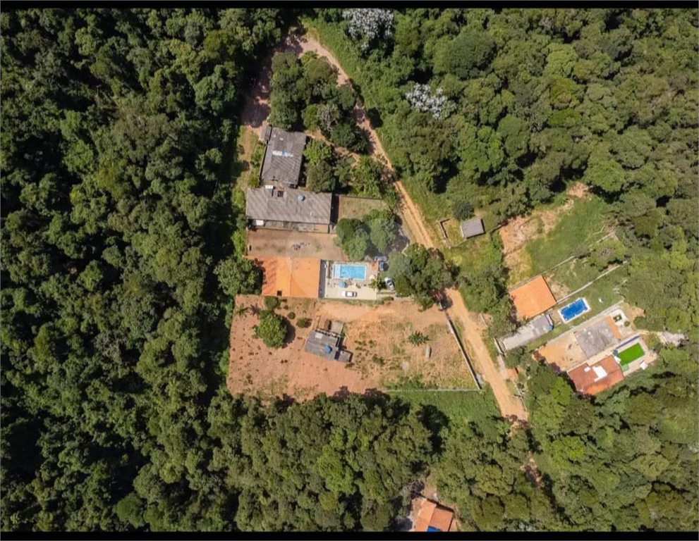 CHÁCARA em PEDRA VERMELHA (TERRA PRETA)