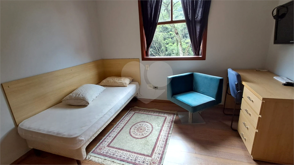 Casa de Condomíno à Venda | 330m² | 5 Domitórios ( 5 Suítes) | 6 Vagas na Serra da Cantareira