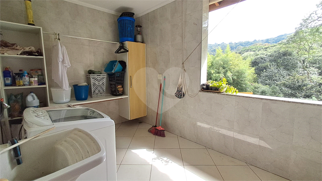 Casa de Condomíno à Venda | 330m² | 5 Domitórios ( 5 Suítes) | 6 Vagas na Serra da Cantareira