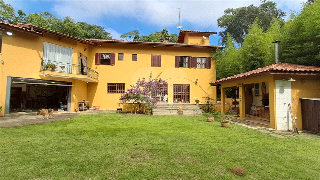 Casa de Condomíno à Venda | 330m² | 5 Domitórios ( 5 Suítes) | 6 Vagas na Serra da Cantareira