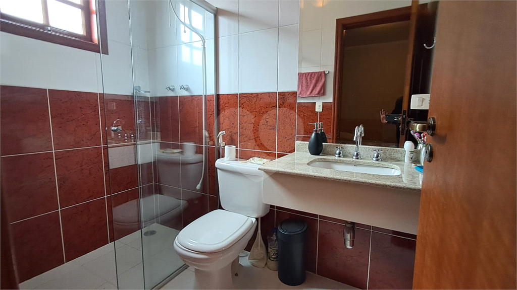 Casa de Condomíno à Venda | 330m² | 5 Domitórios ( 5 Suítes) | 6 Vagas na Serra da Cantareira