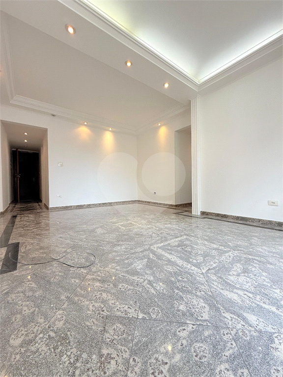 APARTAMENTO em TUCURUVI
