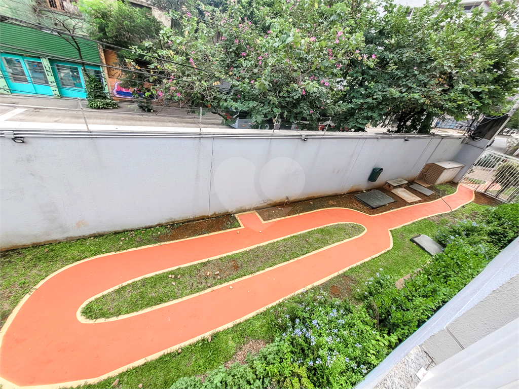 APARTAMENTO em SANTO AMARO