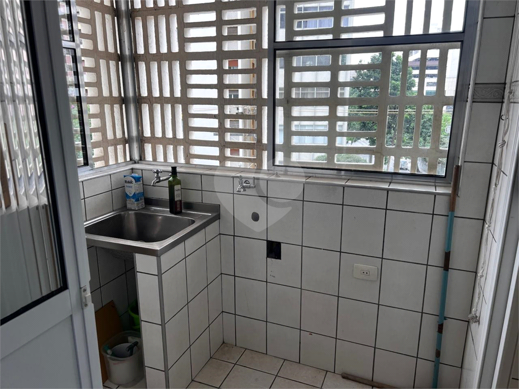 APARTAMENTO em LAPA