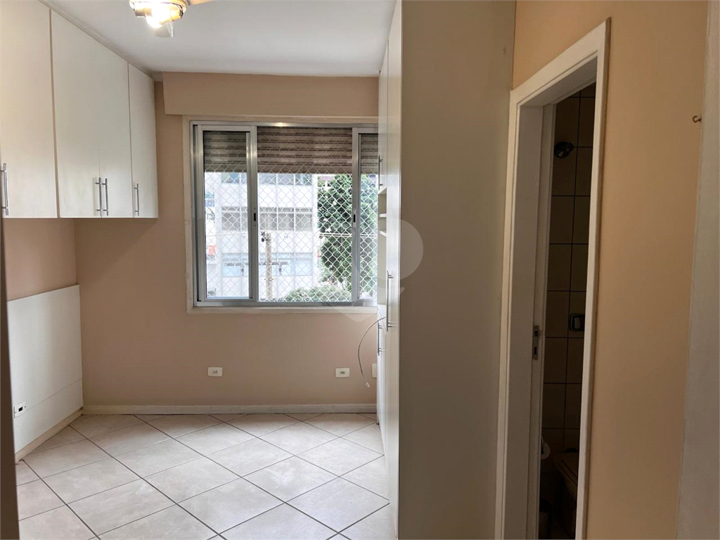 APARTAMENTO em LAPA