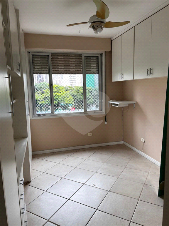 APARTAMENTO em LAPA