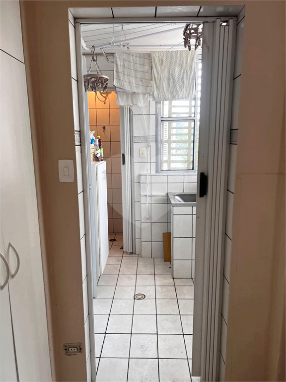 APARTAMENTO em LAPA