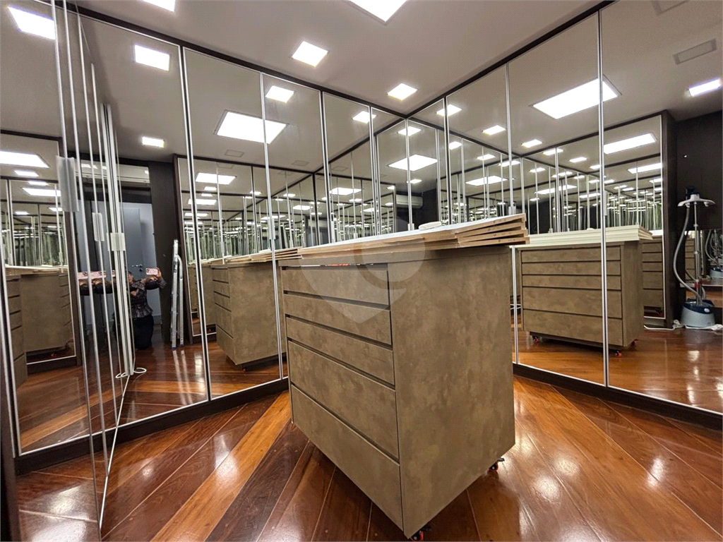 Apartamento na Região de Santa Terezinha - andar alto com vista panorâmica da Região  - com 3 dormitórios sendo uma suíte
