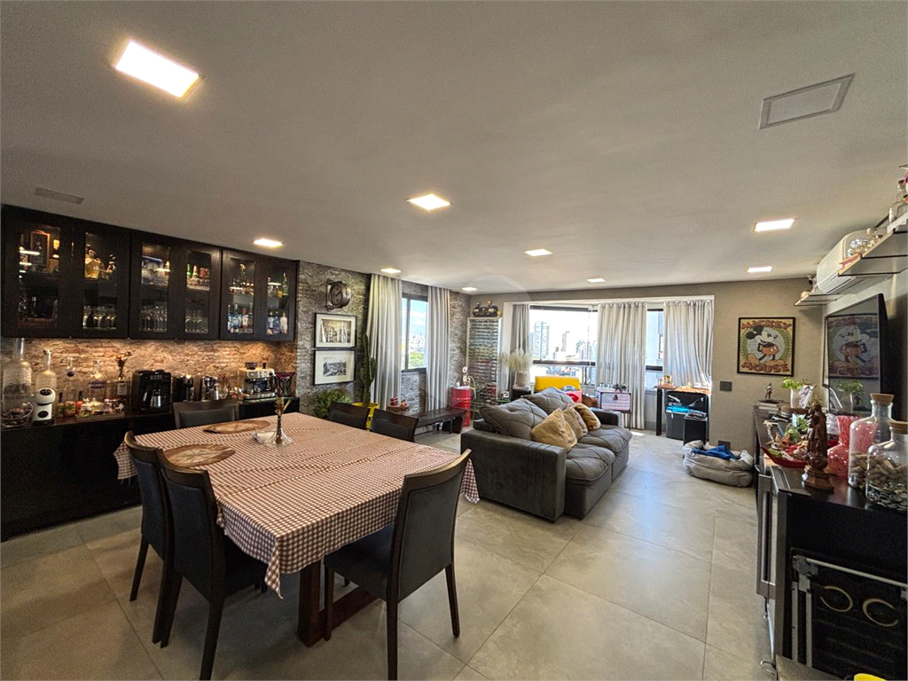 Apartamento na Região de Santa Terezinha - andar alto com vista panorâmica da Região  - com 3 dormitórios sendo uma suíte
