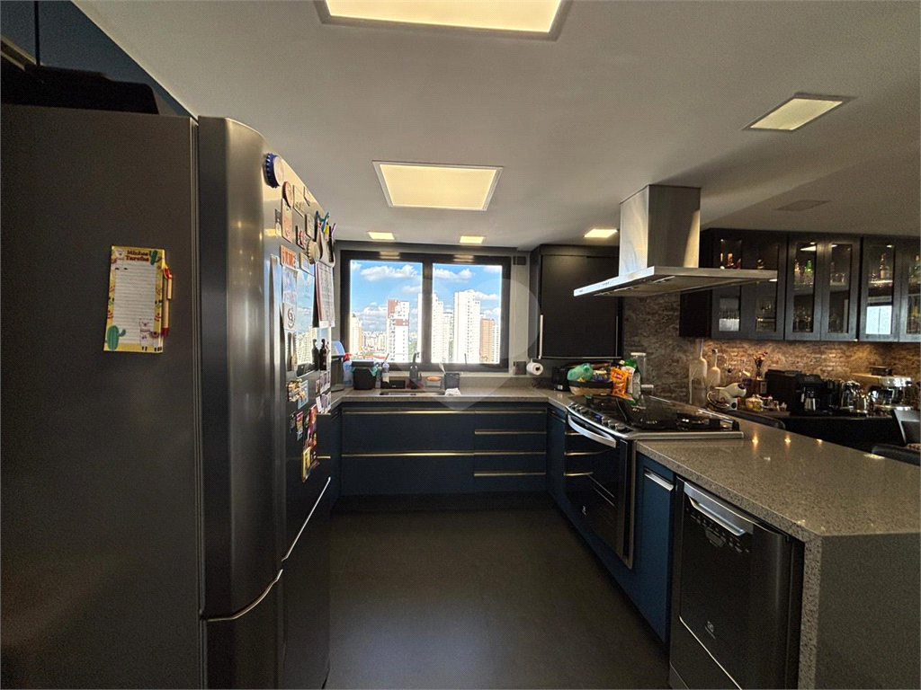 Apartamento na Região de Santa Terezinha - andar alto com vista panorâmica da Região  - com 3 dormitórios sendo uma suíte