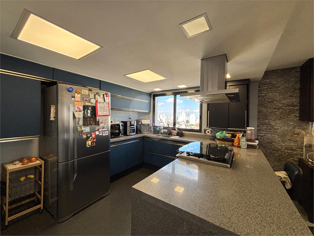 Apartamento na Região de Santa Terezinha - andar alto com vista panorâmica da Região  - com 3 dormitórios sendo uma suíte