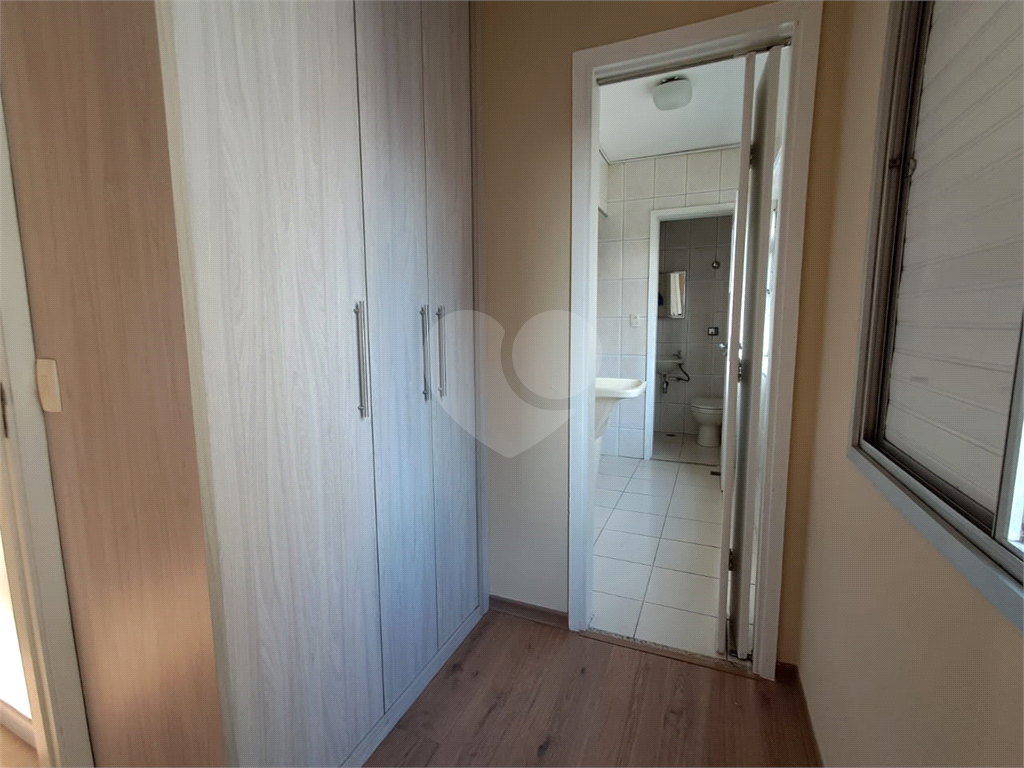 Imóvel de 67m² com 2 quartos, sala de estar com varanda, 1 vaga de garagem Pompéia