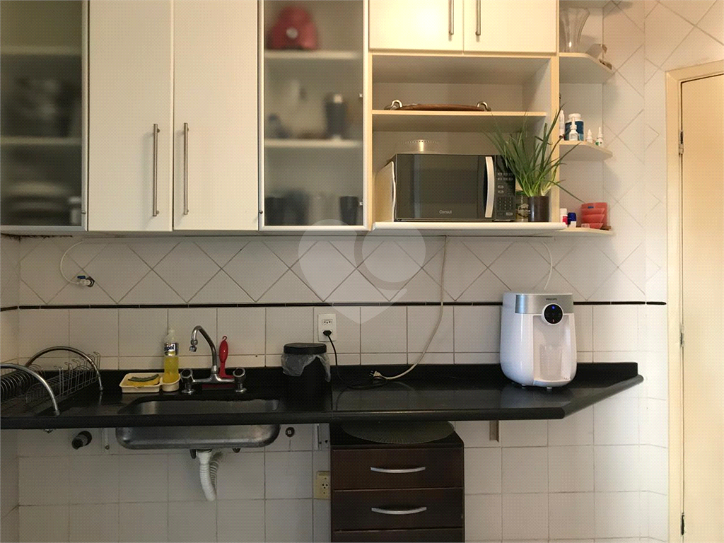 Imóvel 80m² 3 quartos, um aberto para a sala com varanda piscina 2 vagas Vila Romana