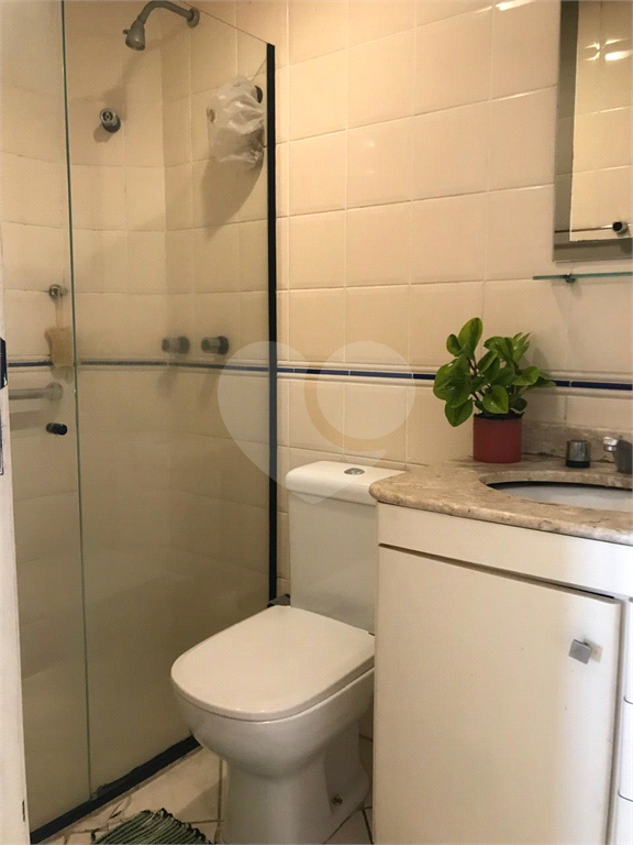 Imóvel 80m² 3 quartos, um aberto para a sala com varanda piscina 2 vagas Vila Romana