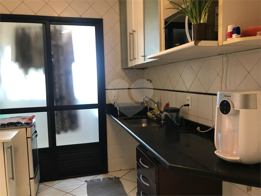 Imóvel 80m² 3 quartos, um aberto para a sala com varanda piscina 2 vagas Vila Romana