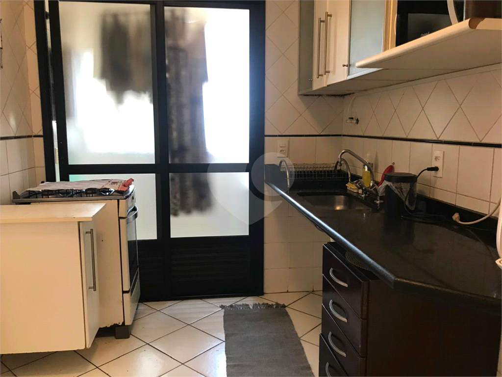 Imóvel 80m² 3 quartos, um aberto para a sala com varanda piscina 2 vagas Vila Romana