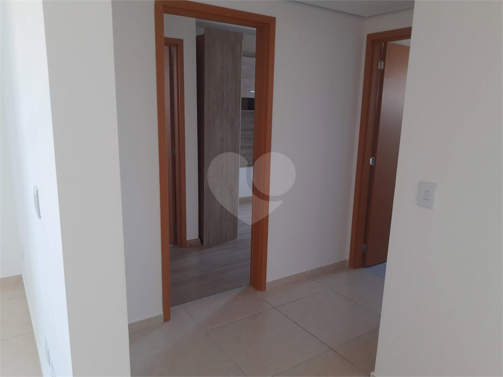 Apartamento para alugar com 2 quartos, 72m² - Foto 12