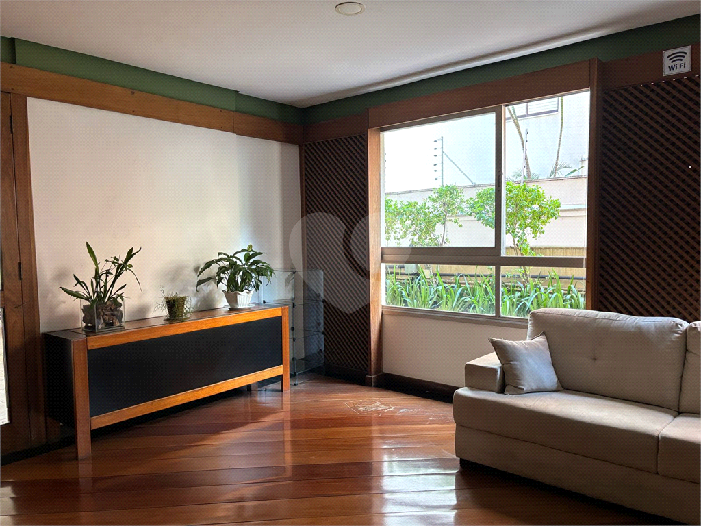 Excelente localização próximo ao metro, apartamento de 67m²
