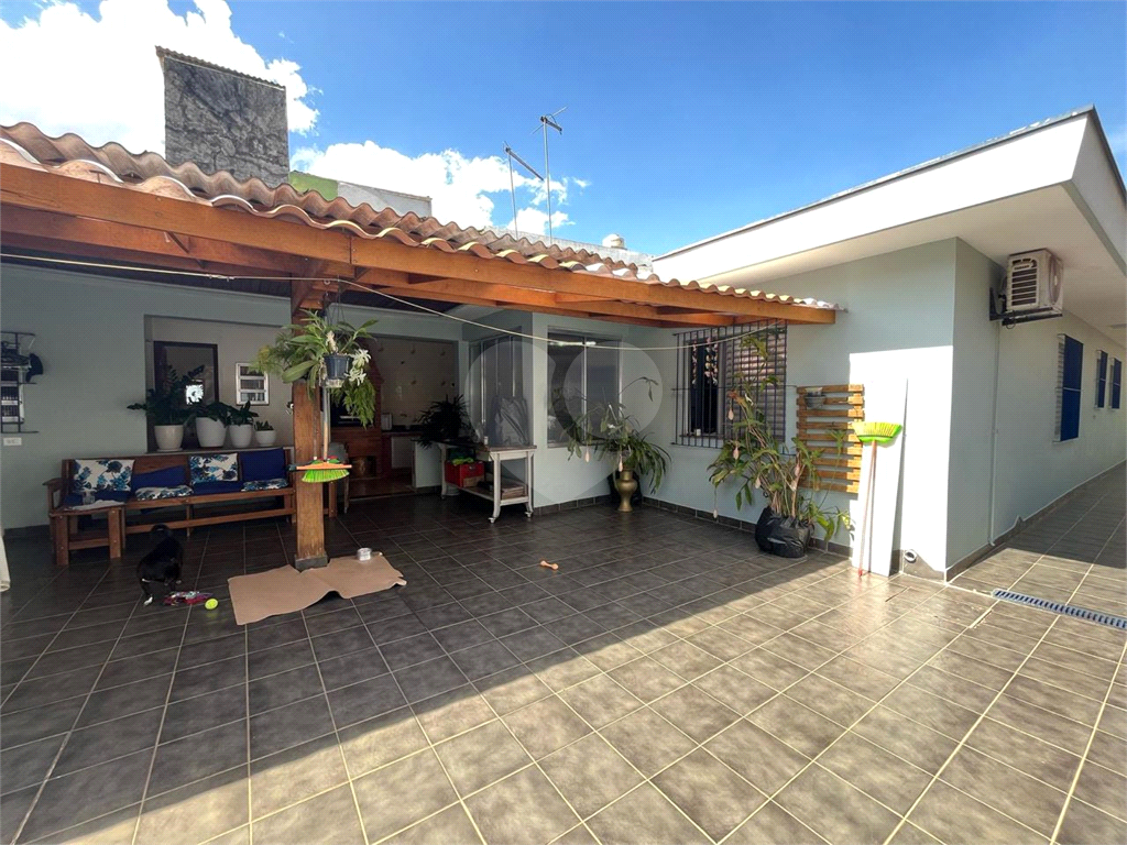 Casa Térrea à Venda – 3 Dorms (1 Suíte) | 300 m² de Terreno – Av. Fim de Semana – São Paulo/SP