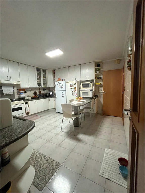 Casa Térrea à Venda – 3 Dorms (1 Suíte) | 300 m² de Terreno – Av. Fim de Semana – São Paulo/SP