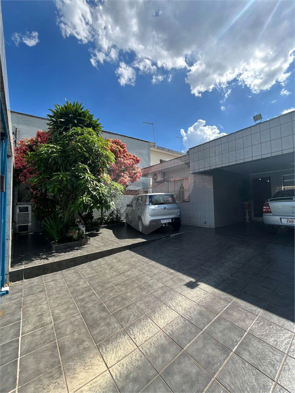 Casa Térrea à Venda – 3 Dorms (1 Suíte) | 300 m² de Terreno – Av. Fim de Semana – São Paulo/SP