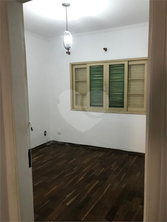 Casa à venda na Vila Maria com 171 m de construção e 269 m de terreno . Imóvel com 3 dormitórios, ( 1suíte ) 2 vagas de garagem. 