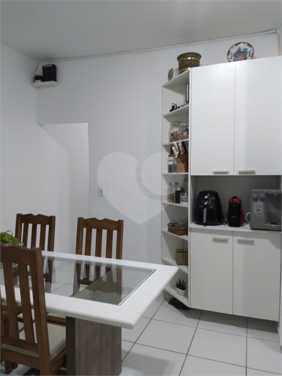 Casa à venda com 4 quartos, 101m² - Foto 12