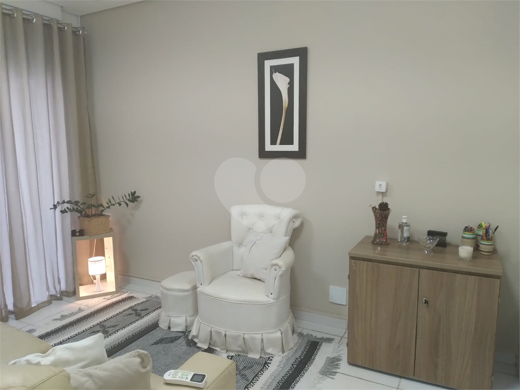 Casa à venda com 4 quartos, 101m² - Foto 3