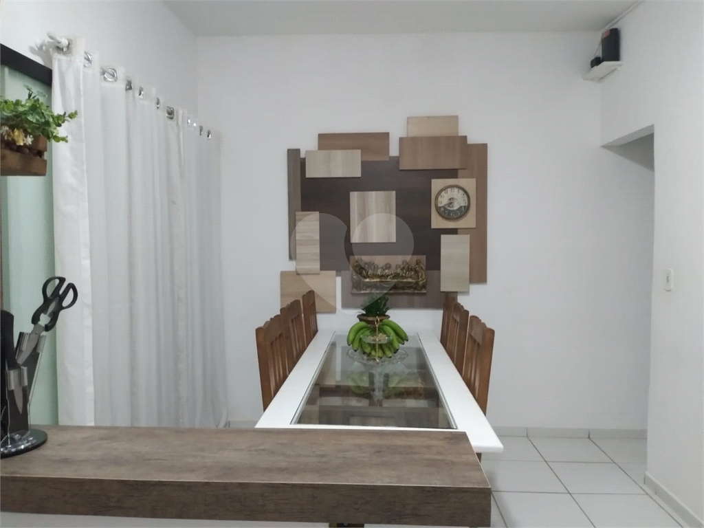Casa à venda com 4 quartos, 101m² - Foto 11