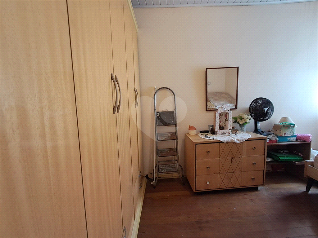 Imóvel com 100m² de área útil sala de estar de 2 ambientes, 3 quartos com quintal em Perdizes