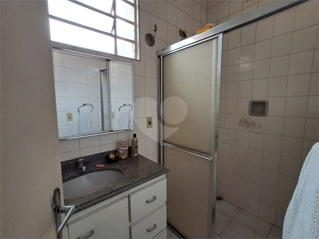 Imóvel com 100m² de área útil sala de estar de 2 ambientes, 3 quartos com quintal em Perdizes