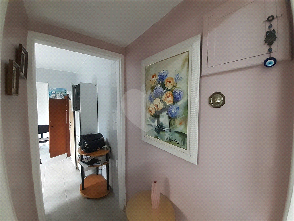 Vende-se: Sobrado no Cursino/Ipiranga, 2 Quartos, 2 Salas, 8 vagas de garagem!