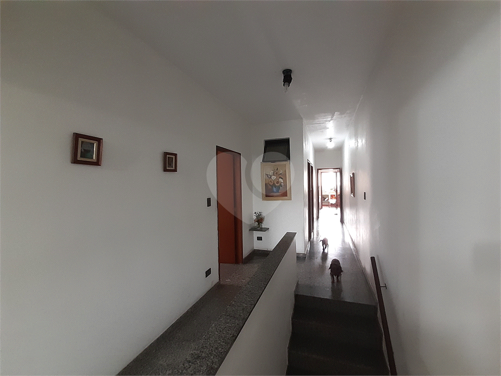 Vende-se: Sobrado no Cursino/Ipiranga, 2 Quartos, 2 Salas, 8 vagas de garagem!