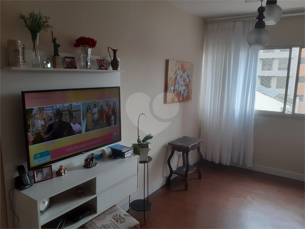 APARTAMENTO em SANTANA