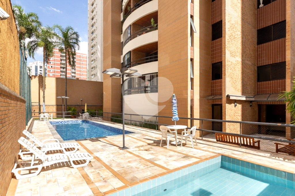 Apartamento em Perdizes na frente do Parque da Água Branca com 112m2 com Ar Condicionado