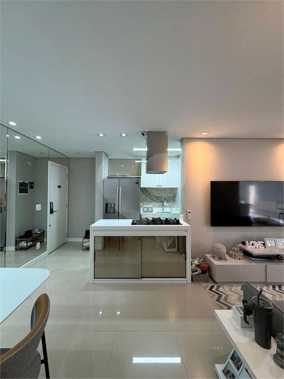 APARTAMENTO em JARDIM FLOR DA MONTANHA