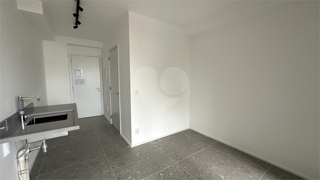 Studio de 24m² à Venda na Saúde - Ideal para Morar ou Investir em Airbnb