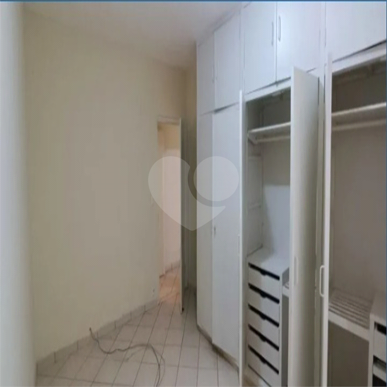 Casa à venda com 4 quartos, 251m² - Foto 11