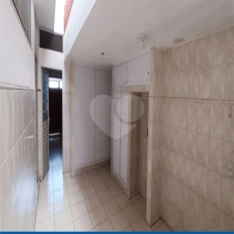 Casa à venda com 4 quartos, 251m² - Foto 22
